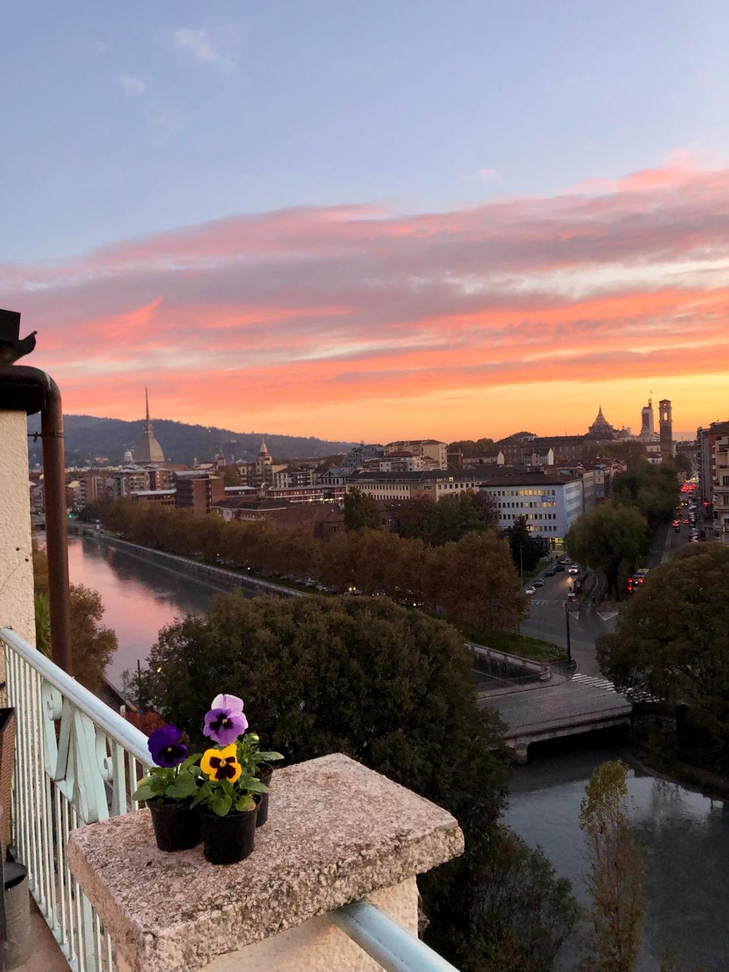 Apartmán Attico Ellen Terrazza Con Vista Turín Exteriér fotografie