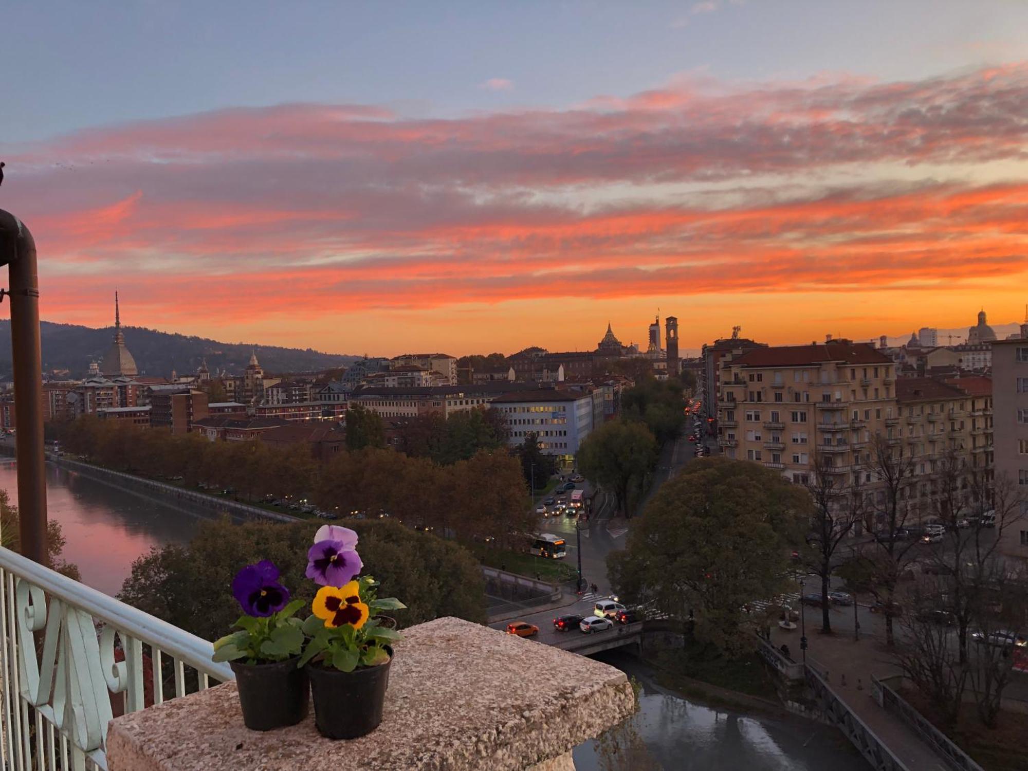 Apartmán Attico Ellen Terrazza Con Vista Turín Exteriér fotografie